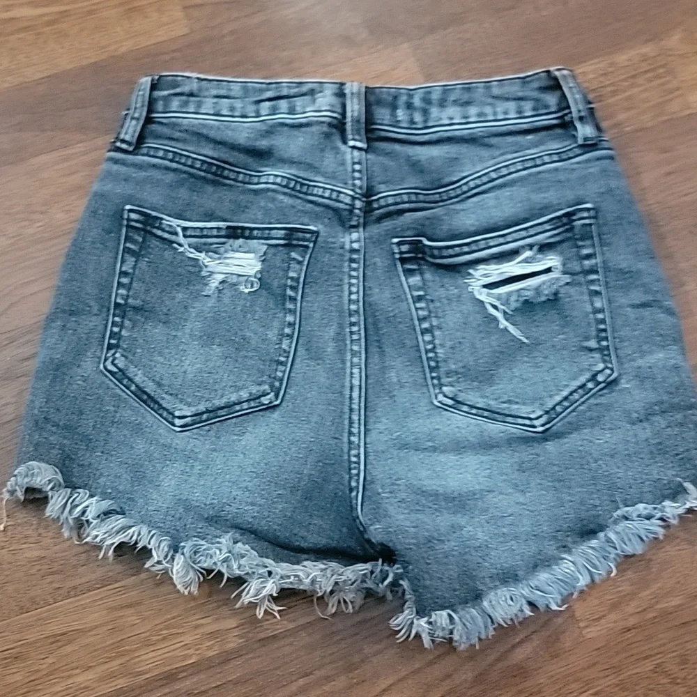 Free People We The Free Black Grey Denim Shorts 26 Curvy *Free With Purchase* - Picture 3 of 7